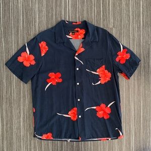 Banana Republic Camp Collar Shirt (Size Medium)